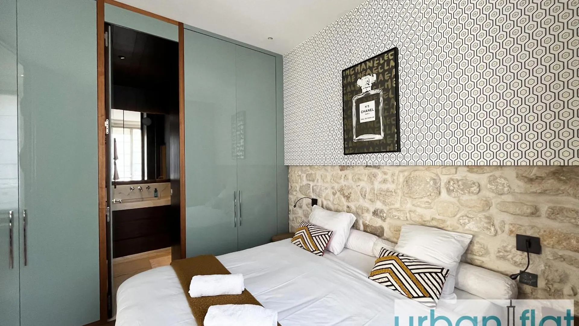 Urban Flat 155 - Luxury 2 Bedroom Flat In Paris