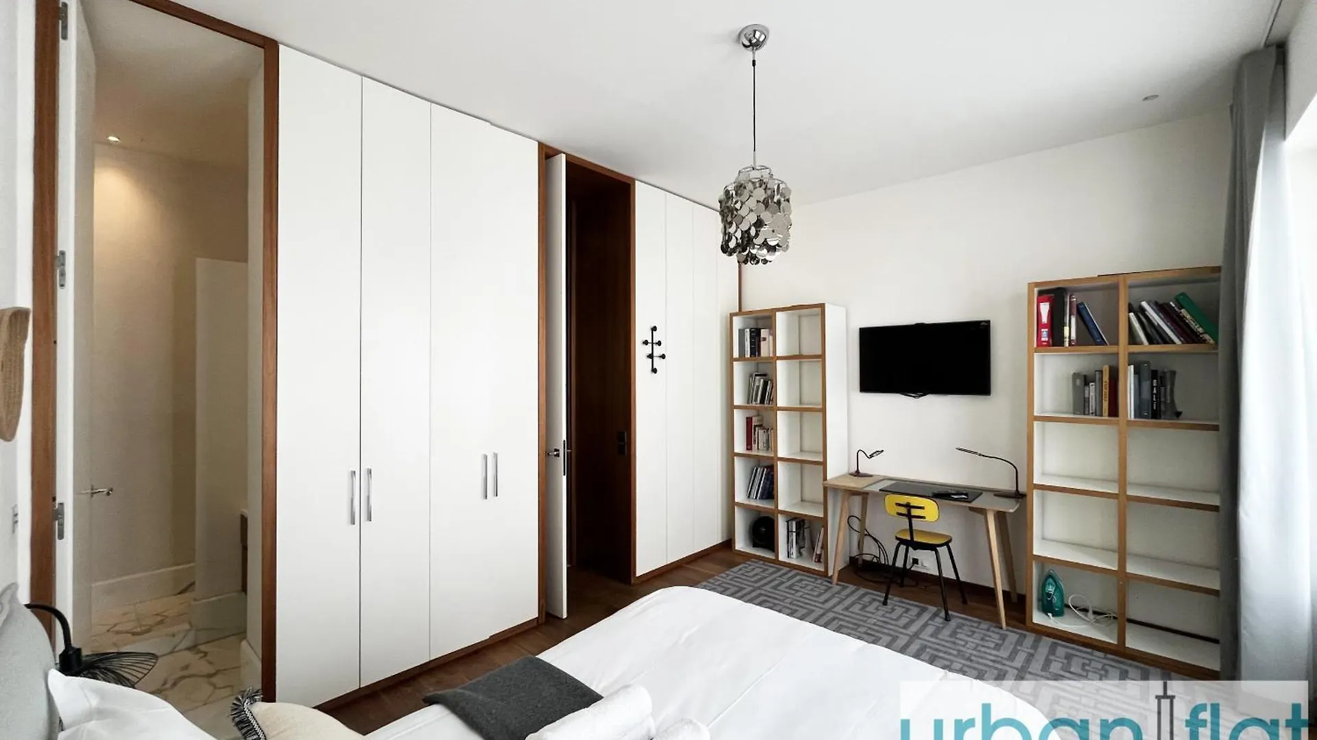 Urban Flat 155 - Luxury 2 Bedroom Flat In Apartment