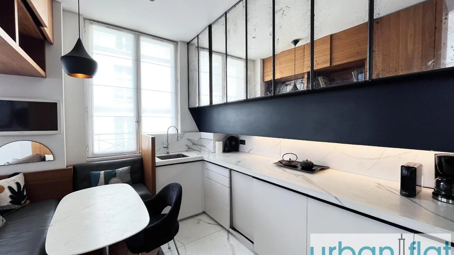 Urban Flat 155 - Luxury 2 Bedroom Flat In París